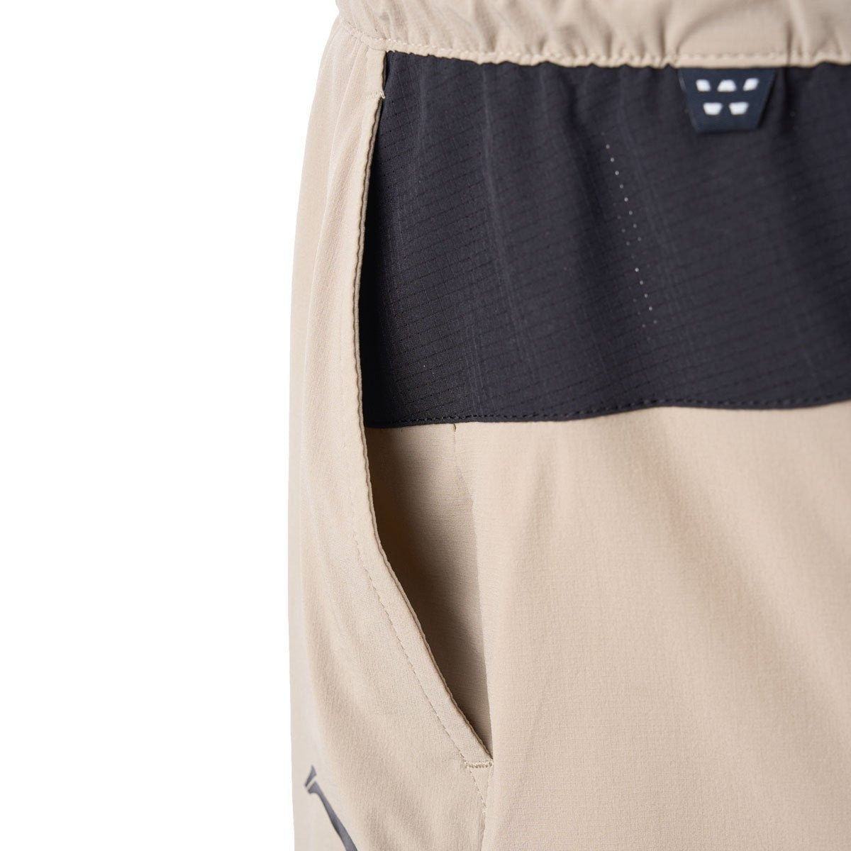 LI-NING Men's Fitness Series Quick-Drying Sports Shorts